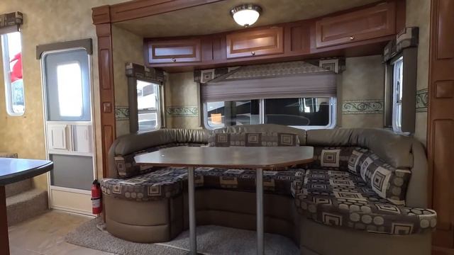 SOLD!! 2009 Heartland Cyclone 3950, 3 Slides,12ft Garage,Gen,1.5 Bath,W/D, $24,900 смотреть онлайн