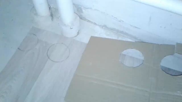 Линолеум, укладка и вырез под трубы. Видео пособие. Как вырезать линолеум под трубу самостоятельно. смотреть онлайн