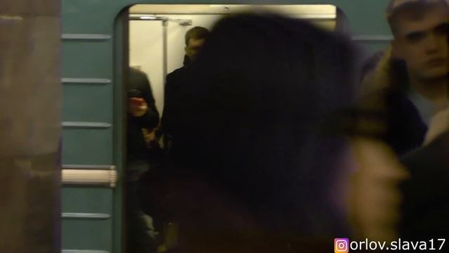 РЕАКЦИЯ ЛЮДЕЙ/БЕЗБАШЕННЫЙ ДЕД/ПРАЗДНОВАНИЕ РОНАЛДУ/PRANK смотреть онлайн