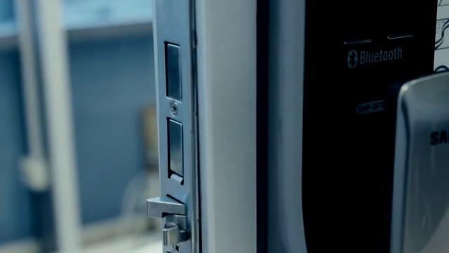 Электронный дверной замок Samsung смотреть онлайн