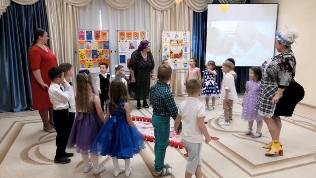 26.11.2021.Фрагмент праздника День Матери в ст гр. Фрекен Бок  в гостях у ребят!! 