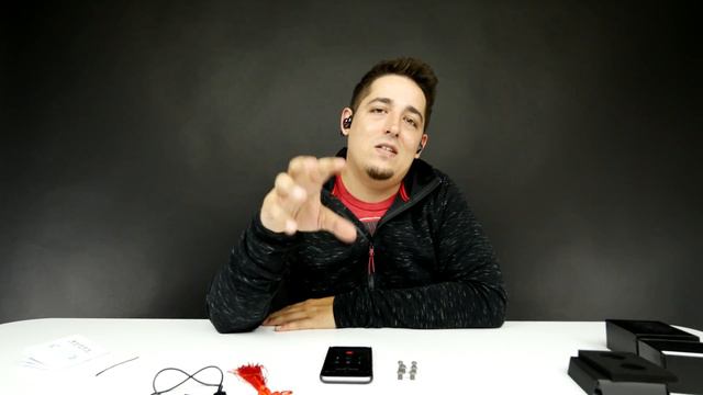 AMINY True Wireless Earbuds смотреть онлайн