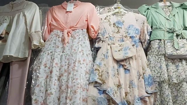 Naif Souq | Naif Market In Deira Dubai - UAE  Stylish Abayas