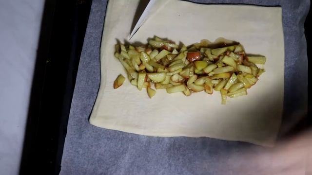 ШТРУДЕЛЬ с яблоками: просто и вкусно. Яблочный штрудель рецепт смотреть онлайн