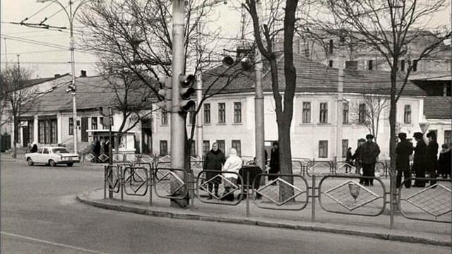 3 МИНУТЫ - Книга по дороге домой. Пирожки. Аудио рассказ смотреть онлайн