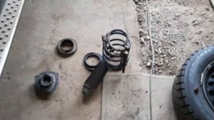 Замена передних стоек,опор и подшипников опор. Nissan qashqai.