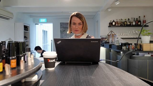 Perfume Workshop : Learn and Create a scent that truely your own BESPOKE смотреть онлайн