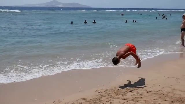 Рондат, фляк, темповое сальто (Rondat, flak, temp flip) смотреть онлайн