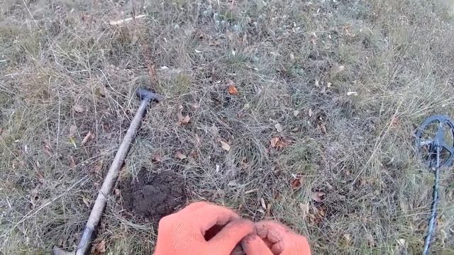 Такой пляж оставлять нельзя! Поиск с металлоискателем на старом заброшенном пляже! смотреть онлайн