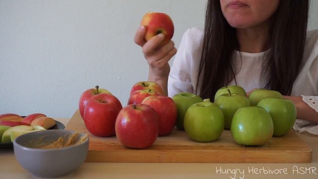 ASMR Eating Sounds: Crunchy Pink & Green Apples (No Talking) смотреть онлайн