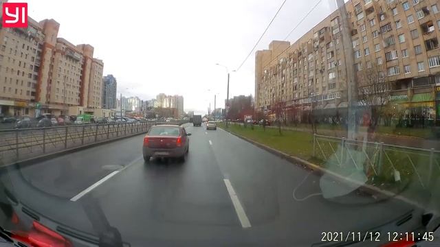 Путает лево и право... смотреть онлайн