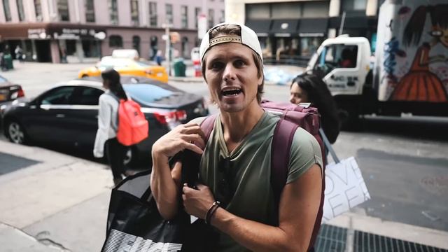 MARCUS, DON'T USE YOUR YEEZYS IN THE RAIN | VLOG 166 смотреть онлайн