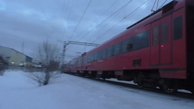 Электропоезд ЭД4МКМ-0002 Аэроэкспресс сообщением Аэропорт Домодедово - Москва смотреть онлайн