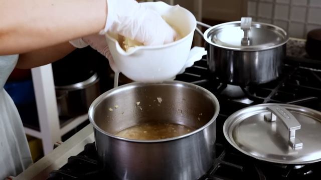 Tofu Soup With Clams (Dubu-jogaetguk: 두부조갯국)