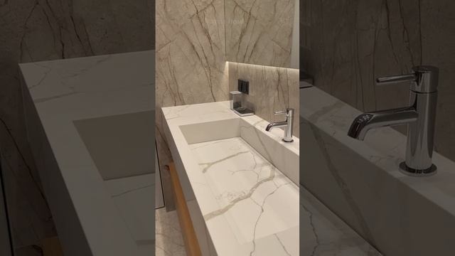 Летящая раковина в ванной комнате смотреть онлайн