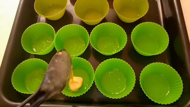 Десять начинок для кексов. Кексы с сюрпризом внутри. Как приготовить кексы с ночинкой. смотреть онлайн