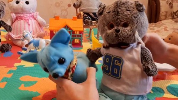 басики играют!