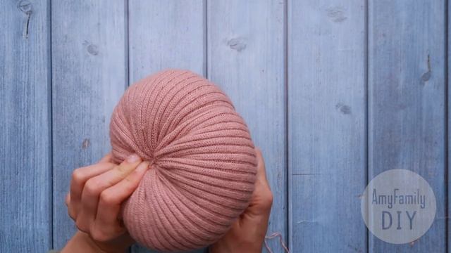 Переделка старых вещей. Интерьерная тыква из кофты. Просто! и оочень красиво смотреть онлайн