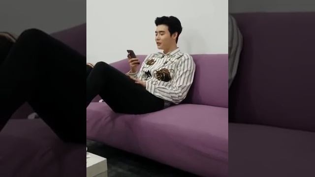 Ли Чон Сок  Lee Jong Suk