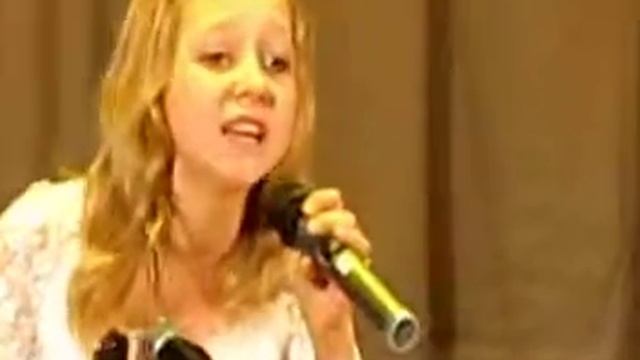 Белое платье.avi смотреть онлайн