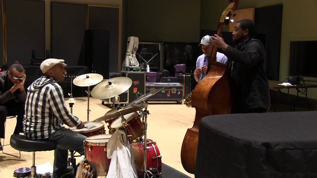 Joshua Redman, Russell Hall, and Ali Jackson Jam смотреть онлайн