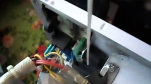 Микроволновая печь.Как открывать сломанную дверь.