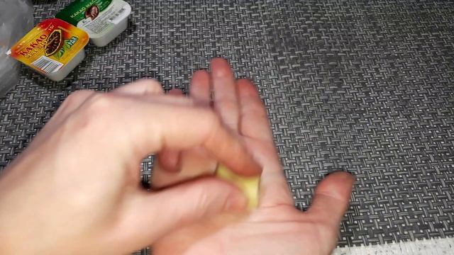 Вот чем нужно СМАЗЫВАТЬ руки, чтобы они НЕ трескались. смотреть онлайн