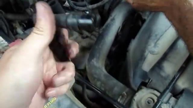 1998 5.4L V8 F-150 PCV Line Vacuum Leak - Also, need some T-Bird Parts смотреть онлайн