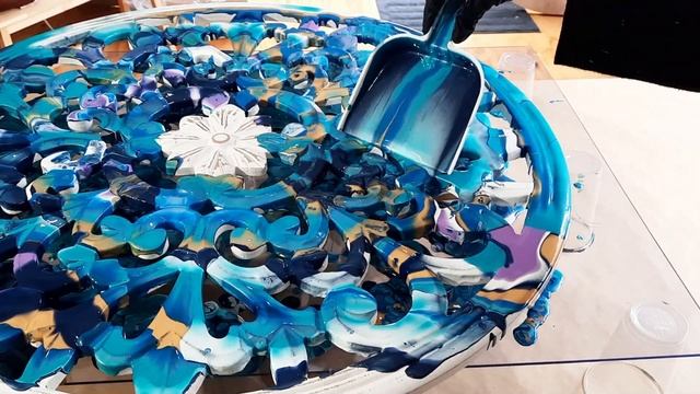 CLEAR CANVAS ☆ Paint Pouring on a PVC sheet & Mandala! Amazing results! смотреть онлайн