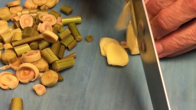 Brewing Lemongrass Ginger Tea