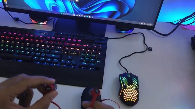 تجربة سماعات hyperx cloud earbuds смотреть онлайн