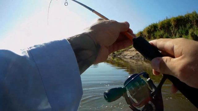 "Кормилец" который выручает. Рыбалка на спиннинг смотреть онлайн