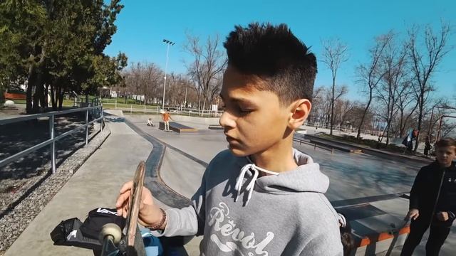 ЭТОТ СКЕЙТБОРД СТОИТ 11000 РУБЛЕЙ! смотреть онлайн