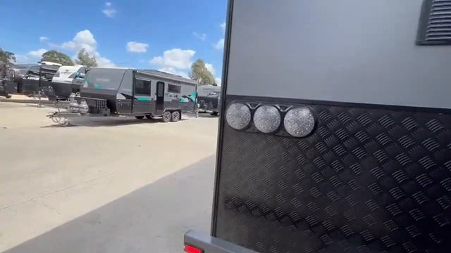 FREESTYLE RVS Shows The 2022 Sahara X-Bunky
