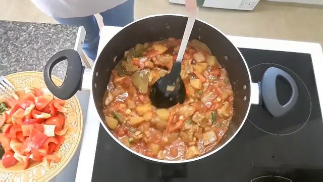 HOW TO COOK PORK MENUDO SA GATA AND THAI TRI COLOUR/BROWN/RED/BLACK RICE смотреть онлайн