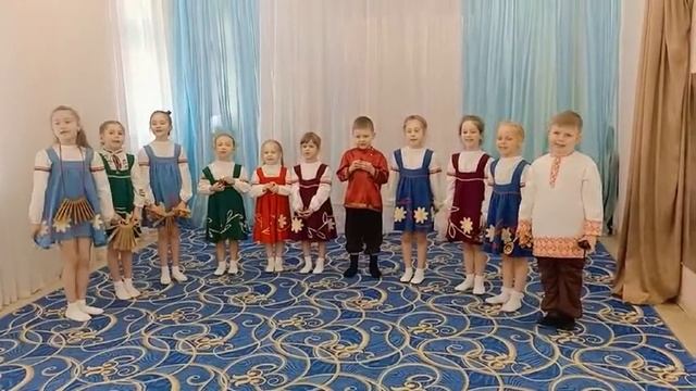 Песня "Русская печка" исполняет ВИА "Рябинушка" МБДОУ "детский сад № 39" смотреть онлайн