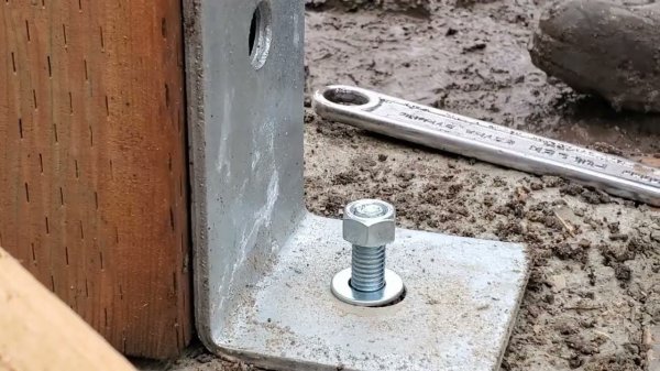 No time for Talk We have a Shop to build