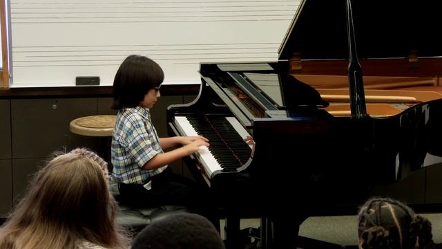 Joshua Safont Plays Sonatina by Berkovich смотреть онлайн