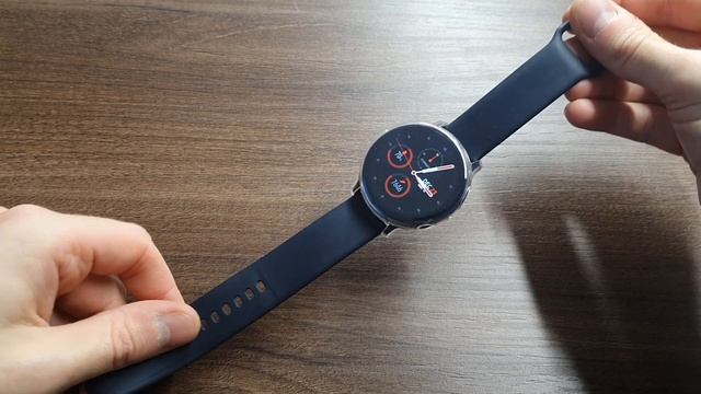 Защитный чехол для Galaxy Watch Active2 смотреть онлайн