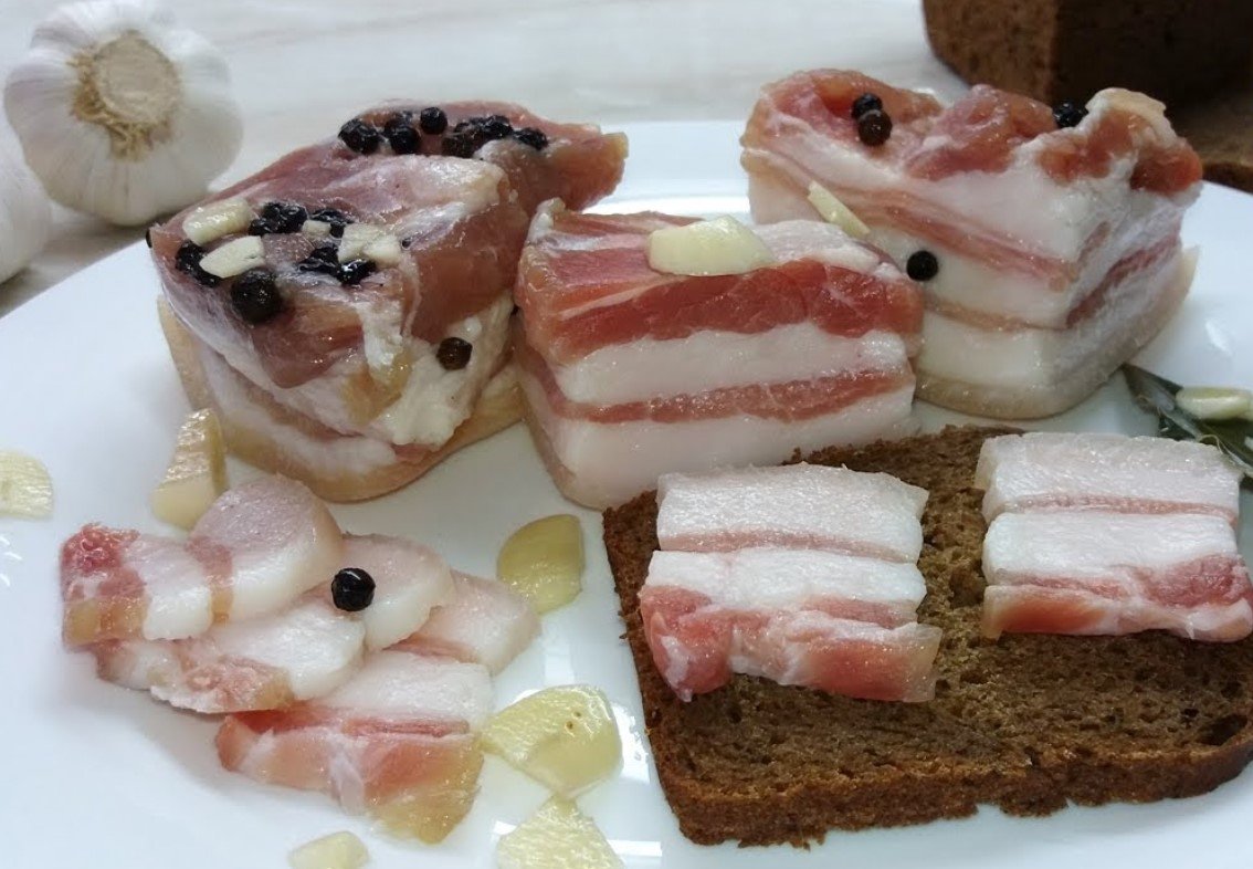 Очень вкусный рецепт сала в рассоле в банке. С секретным ингредиентом.)) смотреть онлайн