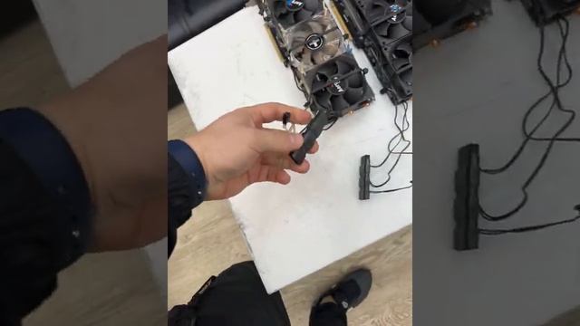 Кастомные видюхи ??? 1070/1080 с нереальным охлаждением смотреть онлайн