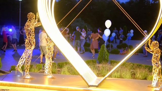 Атмосферный вечер на набережной / Берестье-2022 / Клуб BreStarDance смотреть онлайн