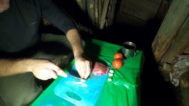 Huge Log Cabin: building sauna in a forest shelter, bushcraft shelter, off grid cabin смотреть онлайн