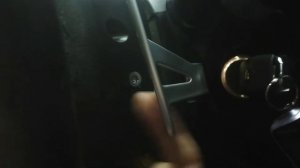 Снять руль и подушку безопасности на Митсубиси Аутлендер(Mitsubishi Outlander)