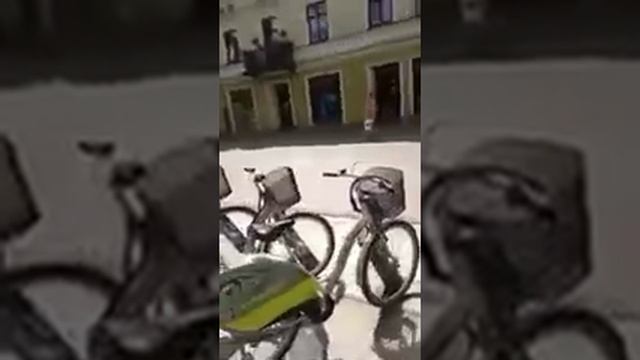 Прогулка по городу Лодзь смотреть онлайн