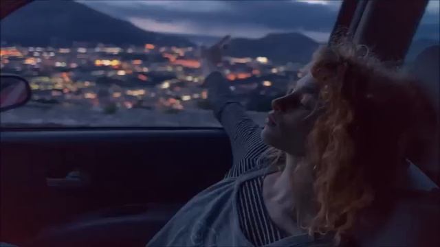 Konoba - On Our Knees (feat. R.O) смотреть онлайн