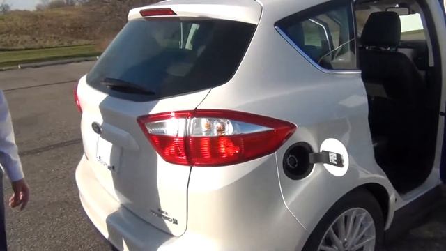 2013 Ford C-Max at the Waikem Auto Family смотреть онлайн