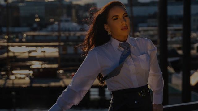 "Don't Dream It's Over" -@crowdedhouse Saxophone Cover by @Felicitysaxophonist смотреть онлайн