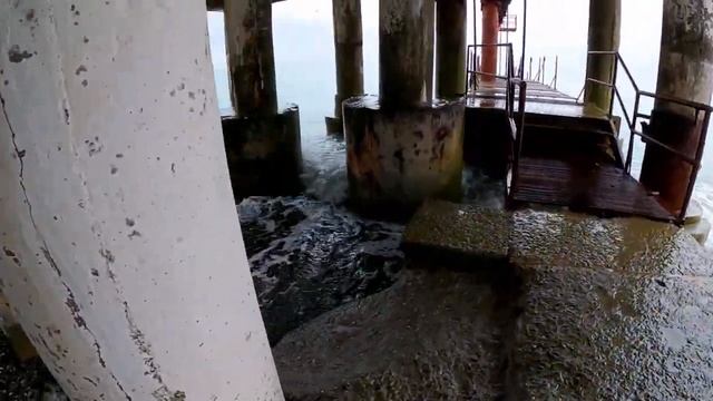 Всего +9,и дождик! Пустой пляж "Гренада"?ЛАЗАРЕВСКОЕ СЕГОДНЯ?СОЧИ. смотреть онлайн