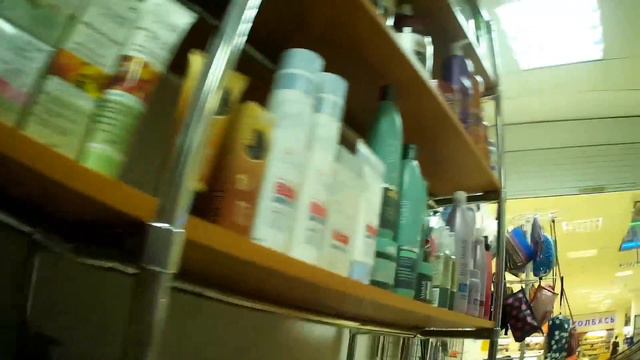 АГРЕССИВНАЯ ПРОДАВЩИЦА | ВЫТОЛКАЛА ИЗ МАГАЗИНА смотреть онлайн